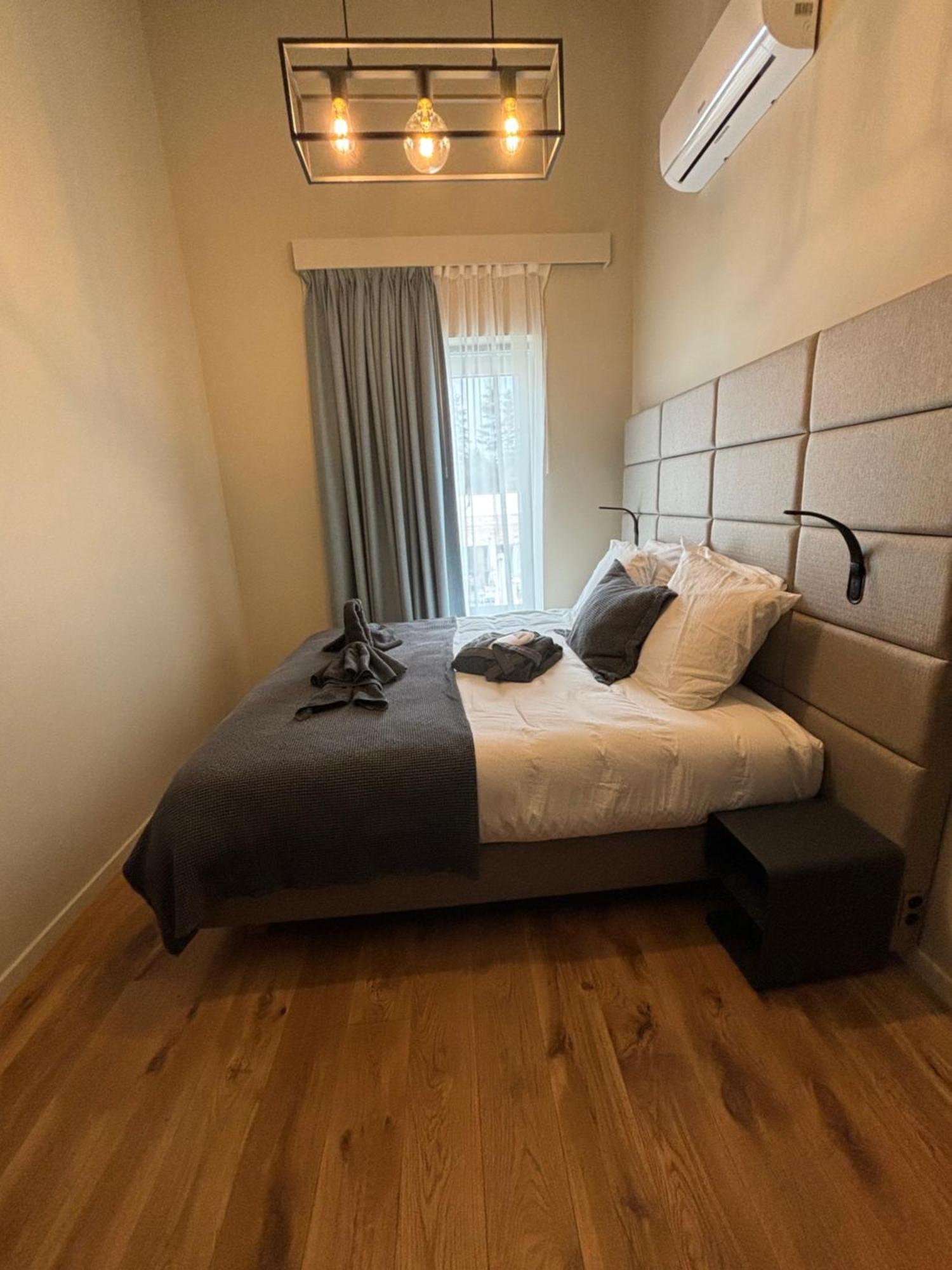 Hotel Mezza Notte ロンセ エクステリア 写真