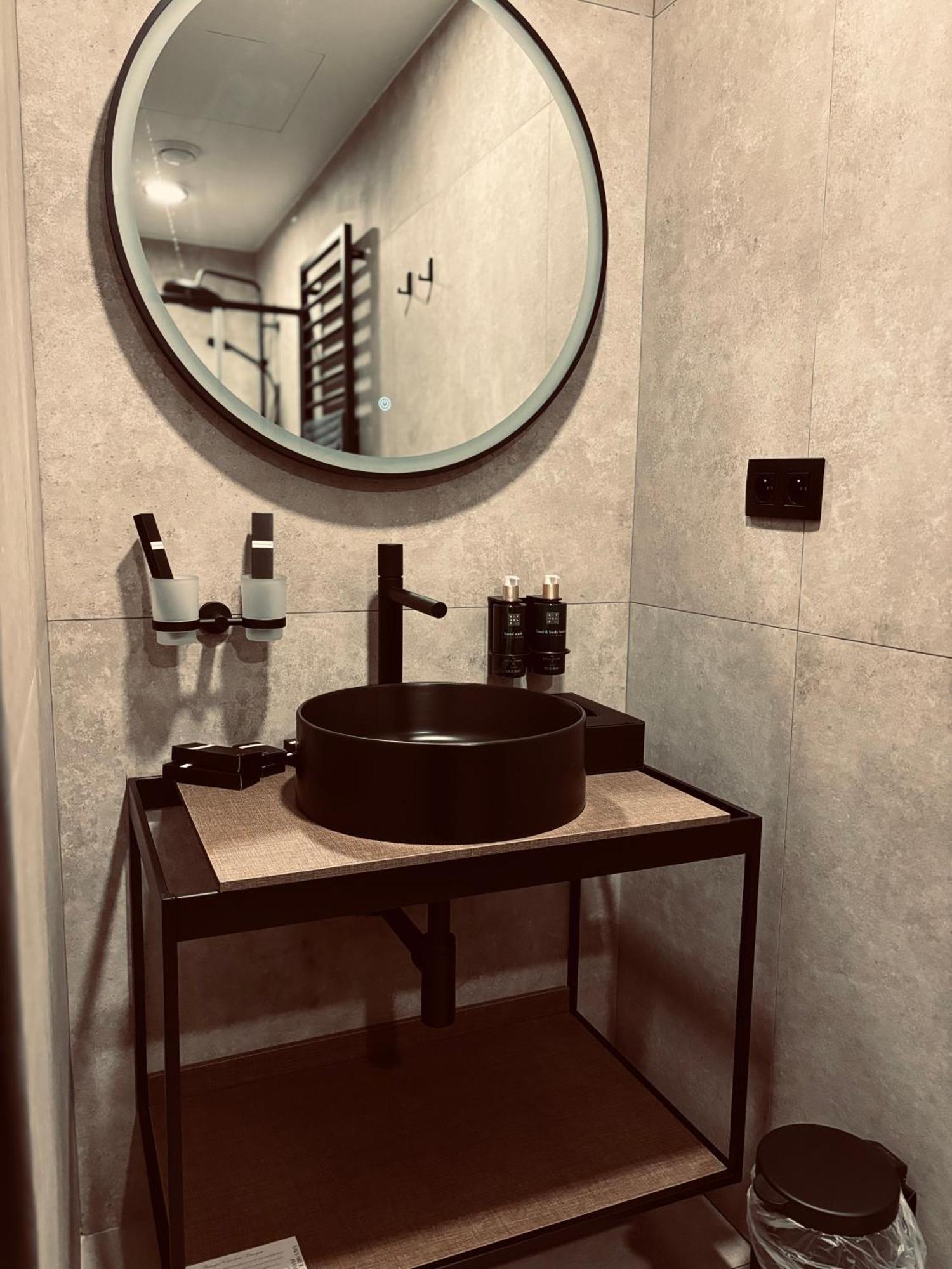 Hotel Mezza Notte ロンセ エクステリア 写真